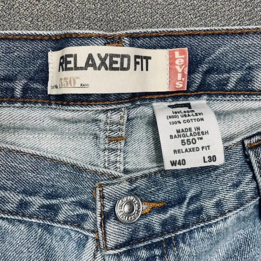 Vintage Y2K Levis 550 Jeans 40x30* Light Medium Wash Tapered Toned Dad Skater 00